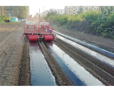 220型旋耕起壟鎮(zhèn)壓鋪膜鋪管施肥打孔一體機(jī)